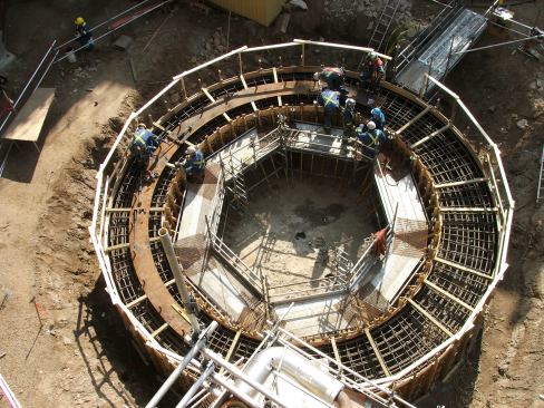 DSCF5373.1500 Aug 24 stubby foundation